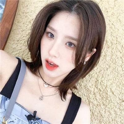 群莺乱飞